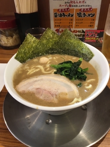 「激にぼ家系ラーメン並 780円」@横浜家系ラーメン 壱角家 谷塚店の写真
