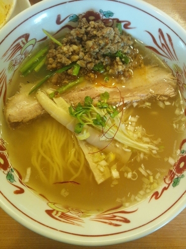 「塩（台湾ミンチトッピング）」@中華そば 呵呵の写真