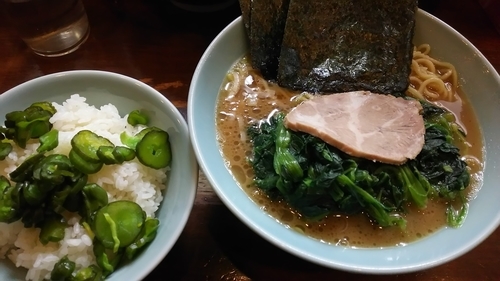 「ほうれん草らーめん」@横浜家系ラーメン 家家家 飯田橋店の写真