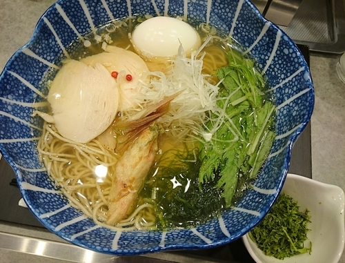 「海 魚海香る塩そば 特製」@ラーメンクワトロの写真