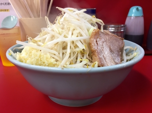 「ラーメン・カタメ・ヤサイニンニク」@ラーメン二郎 新宿歌舞伎町店の写真