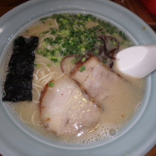 「ラーメン(550円)、めし小(100円)」@来々軒の写真