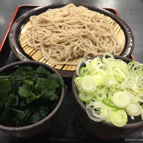 「もり（￥320）＋わかめ（クーポン）」@ゆで太郎 宮益坂店の写真