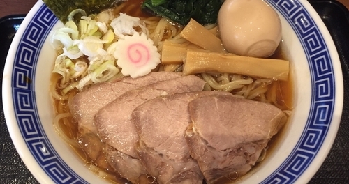 「豚玉中華そば」@舎鈴 池袋東口店の写真