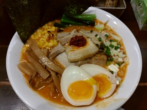 「【限定】濃厚辛味噌チャーシュー盛り麺スペシャル　1100円」@銀座 朧月 目黒処の写真