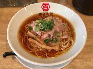「肉汁中華そば」@百年本舗 秋葉原総本店の写真
