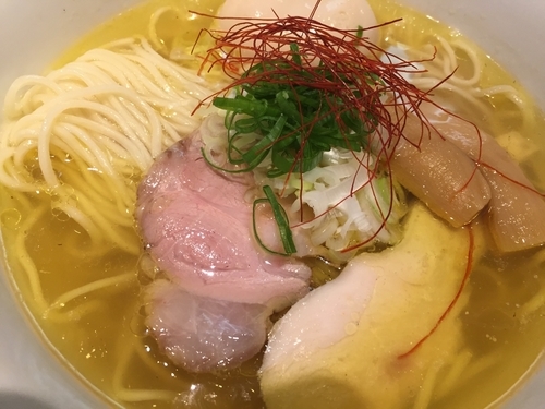 「味玉塩ラーメン（900円）」@ラーメン屋 トイ・ボックスの写真