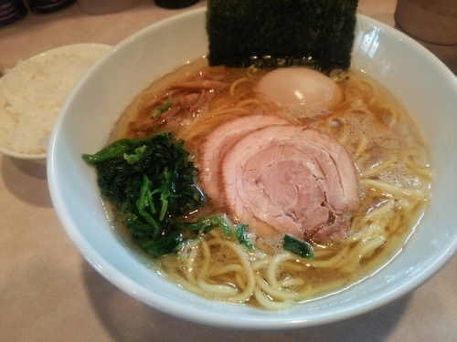 「らーめん中太麺、味玉」@らーめん将貴の写真