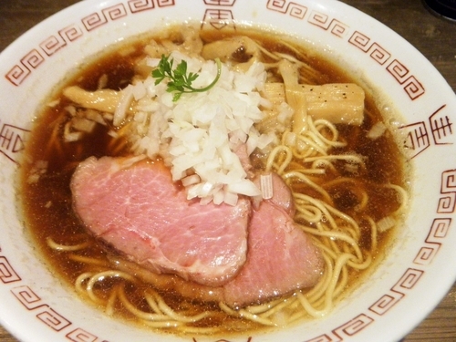 「煮干しそば800円」@麺やまつ本の写真