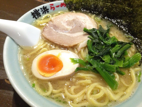 「ラーメン」@壱八家 弘明寺店の写真