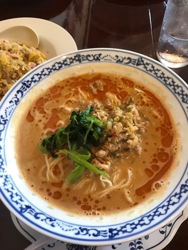 「担々麺（細麺）➕麺固め➕チャーハンセット」@中国ラーメン 栄の写真