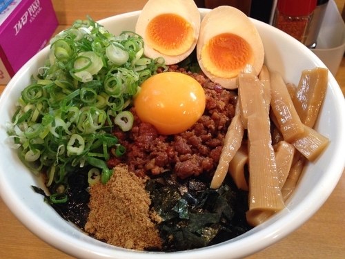 「台湾混ぜそば + オマケ」@麺屋こころ 溝の口店の写真