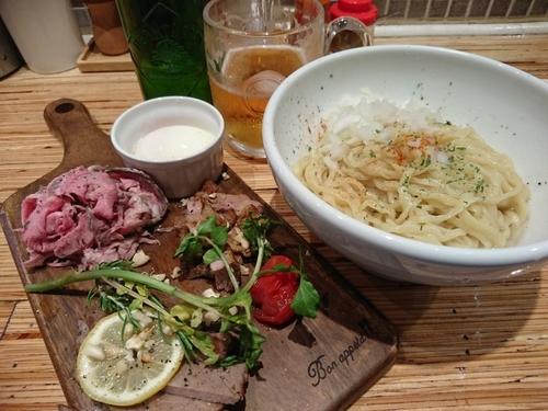 「【夜の部30食限定】プラチナ油ソバ1000円＋ビール」@NOODLE STOCK 鶴おかの写真