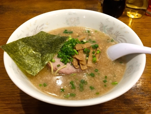 「しょうゆらーめん」@麺僧 吉祥寺南口店の写真