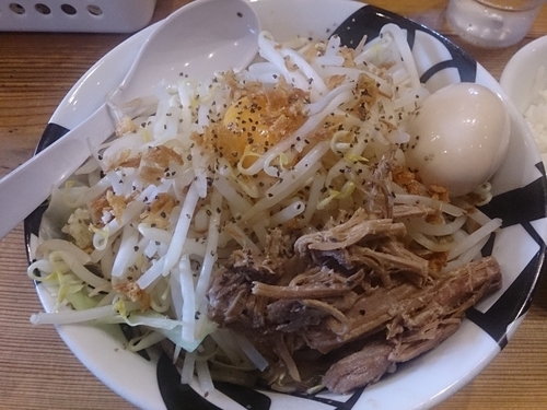 「ジャンクまぜそば 大盛無料 味卵」@凌駕IDEAの写真