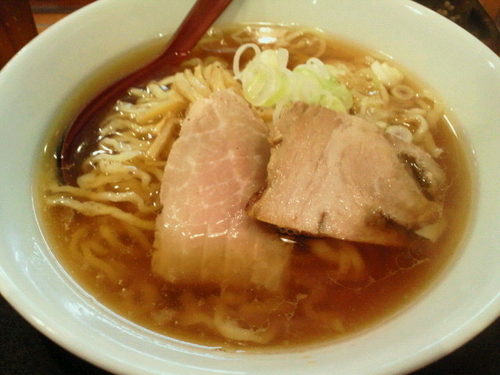 「しょうゆらーめん 730円」@麺や うから家からの写真