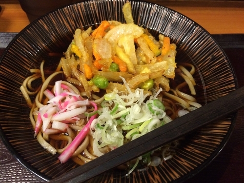 「天ぷらそば【400円】」@蕎麦冷麦  嵯峨谷 渋谷店の写真