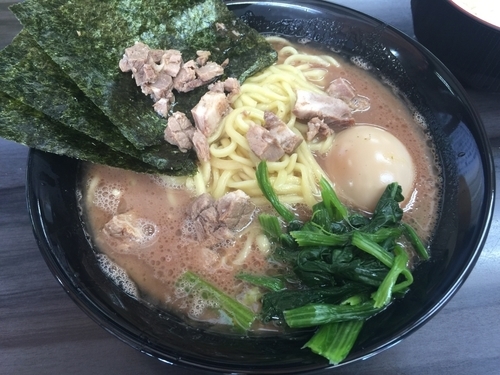 「味玉朝ラー」@横浜家系らーめん 武術家の写真