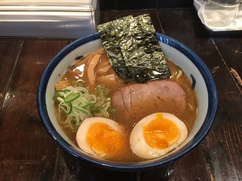 「二代目らーめん」@めん徳二代目つじ田 麹町店の写真