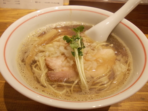 「煮干しそば」@麺尊 RAGEの写真