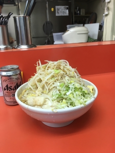 「ラーメン中 800円 300g」@らー麺 ぶたのジョーの写真