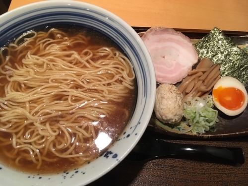 「琥珀そば」@自家製麺 琥珀の写真