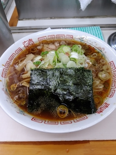 「青島ラーメン＋薬味ネギ」@青島食堂 秋葉原店の写真