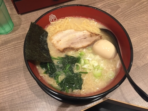 「ラーメン 味玉 大盛り」@赤坂ラーメン 赤坂本店の写真