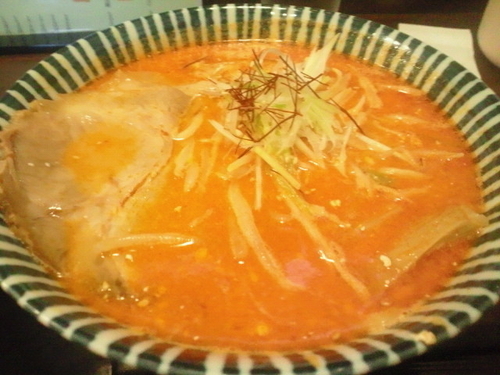 「旨辛魚介そば 830円」@めんや 薫寿の写真