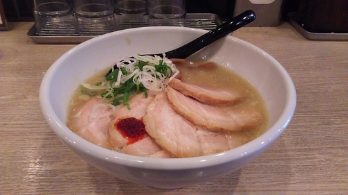 「とんこつチャーシューメン 950円」@よってこや 浦安店の写真