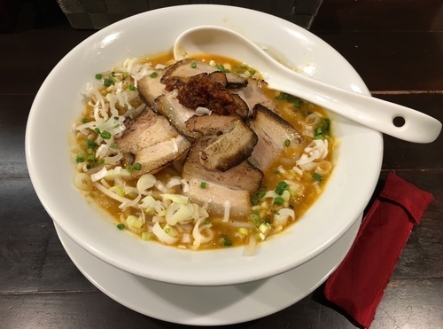 「濃厚辛味噌チャーシュー」@銀座 朧月 目黒処の写真