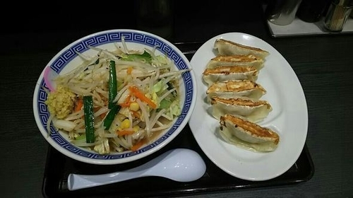 「タンギョウ890円」@東京タンメン トナリ 東京ラーメンストリート店の写真