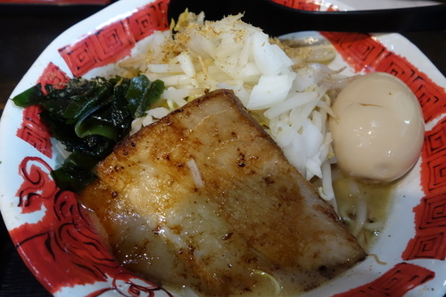 「濃厚魚介鶏豚骨麺（博多）味玉780円モヤシ増しニンニク」@柏らーめん まとやの写真