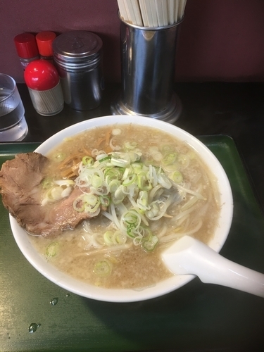 「正油とんこつラーメン大盛り」@北海とんこつらーめん 純輝 潮来本店の写真