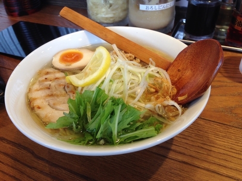 「香味鶏らーめん」@鶏白湯中華そば 鶏たけ商店の写真