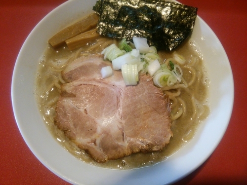 「濃厚鶏白湯ラーメン（塩）＋麺増し」@麺屋しのはら 三日月食堂の写真