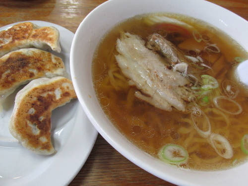 「ラーメン+ジャンボ餃子 「600円+300円」」@二代目おやじの店 昌の写真