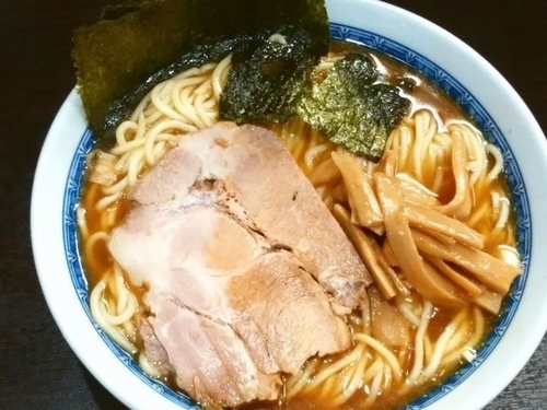 「ラーメン（中）＋のり」@中華そば べんてんの写真