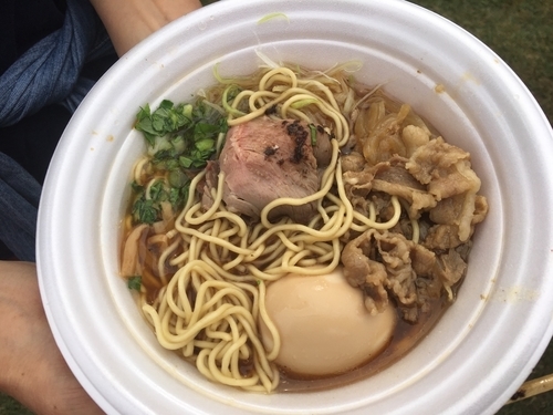 「龍のひげ×虎徹、秋薫る牛醤油そば750円、トッピング」@つくばラーメンフェスタ2016の写真