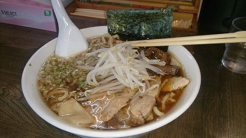 「レディスチャーシューワンタンメン 1000円」@小田原ラーメン 郁 秦野店の写真
