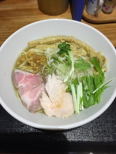 「塩煮干そば」@つけめん・らーめん・煮干そば 金狼の写真