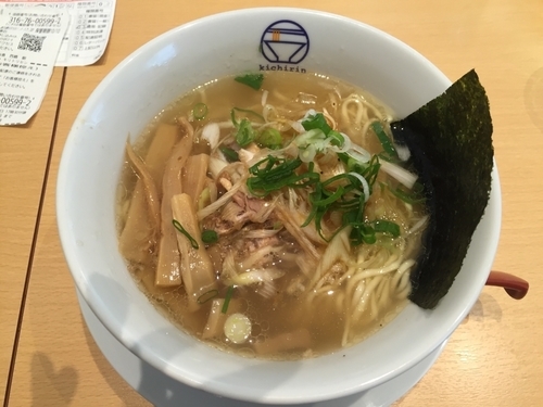 「塩ネギラーメン」@らぁ麺食堂 吉凛の写真