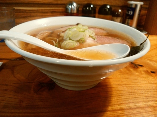 「醤油チャーシューメン(大盛・225g)890円」@上州地鶏ラーメン 翔鶴の写真