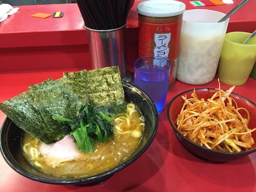 「ラーメン＋辛子ネギ」@家系総本山 ラーメン吉村家の写真