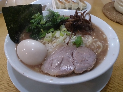「ラーメン＋味玉」@うまいヨ ゆうちゃんラーメンの写真