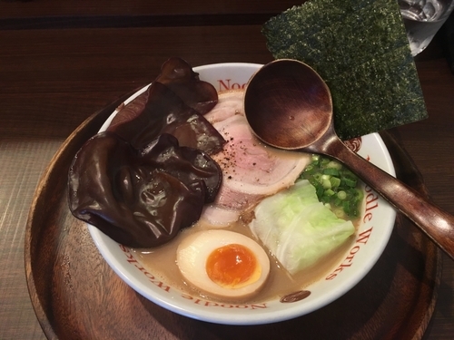 「ラーメン＋クーポンしゃぶしゃぶキクラゲ」@Noodle Works -BALI-の写真