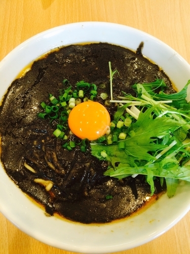 「汁なし担々麺黒」@佐藤製麺所の写真