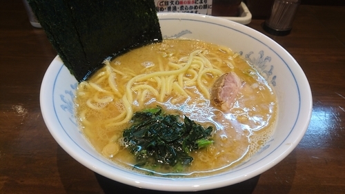 「ラーメン(麺硬め･味濃いめ)」@横浜家系ラーメン 中島家の写真