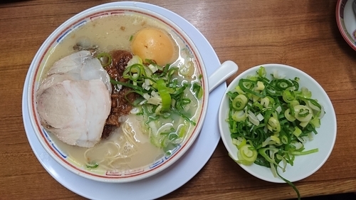 「すじ玉ラーメン（￥1,050）+ねぎ（￥100）」@名島亭 新横浜ラーメン博物館店の写真