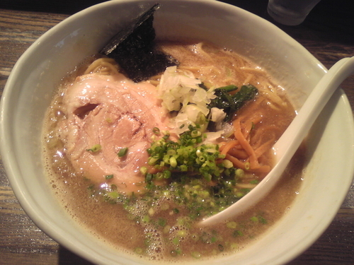 「醤油ラーメン」@RAMEN CiQUEの写真